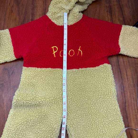 Winnie The Pooh Disneyland Sherpa Outfit Size Kids 2-4T - Picture 10 of 12